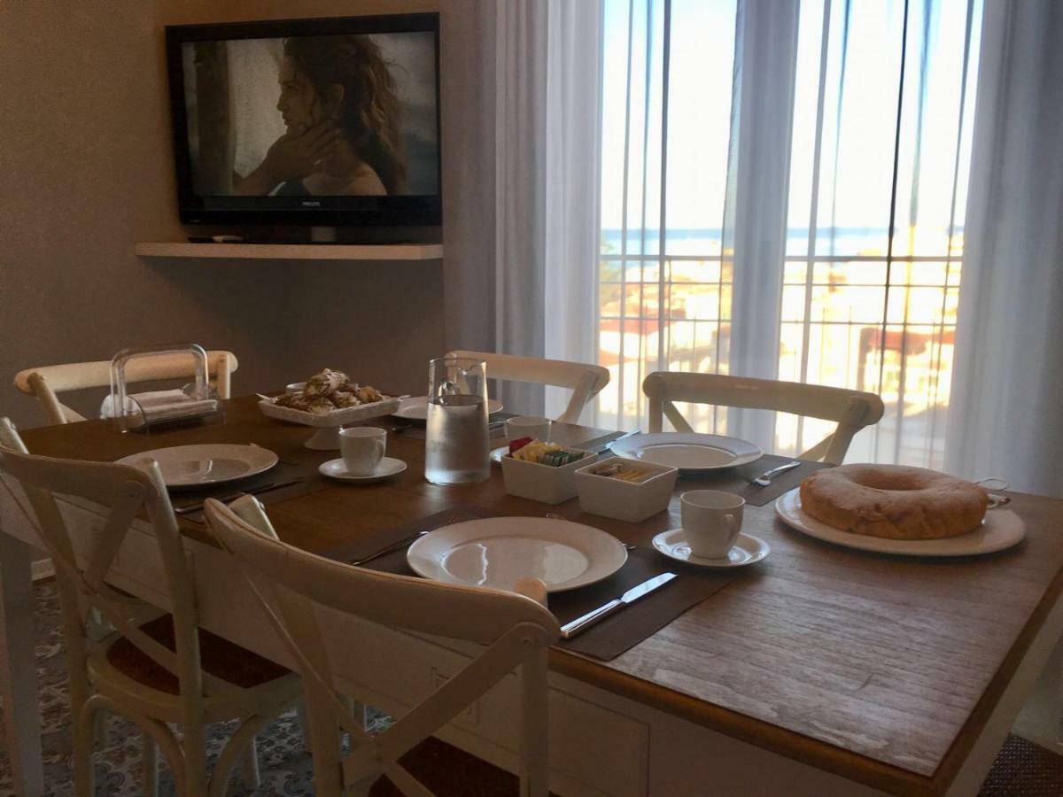 B&B Del Corso Capo dʼOrlando Exterior foto